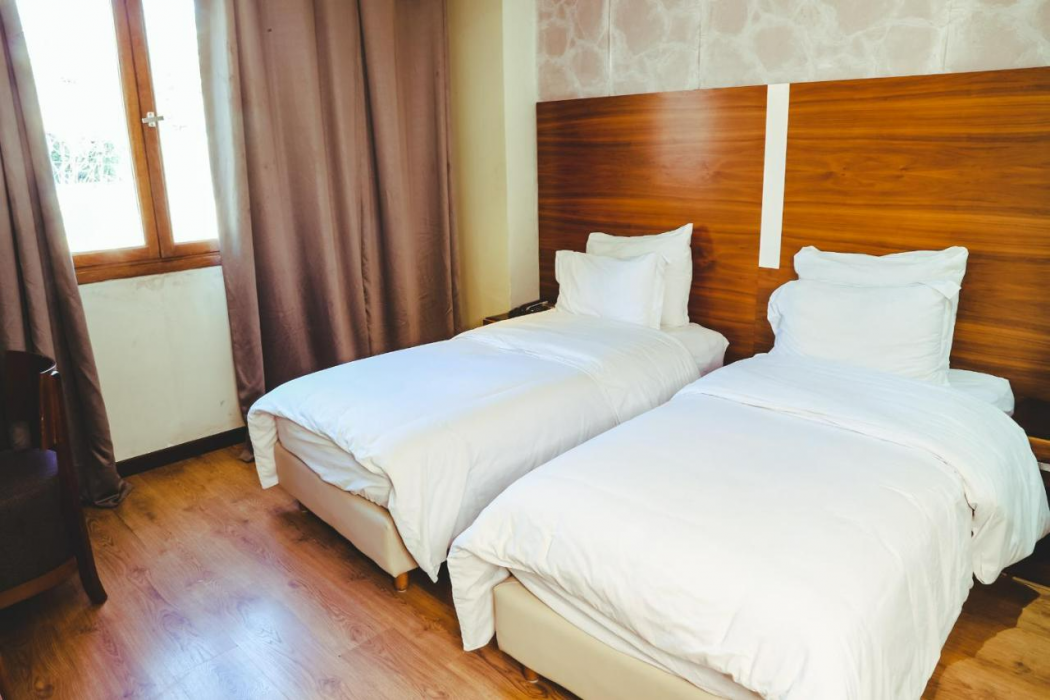 HOTEL PERCE NEIGE 5/22