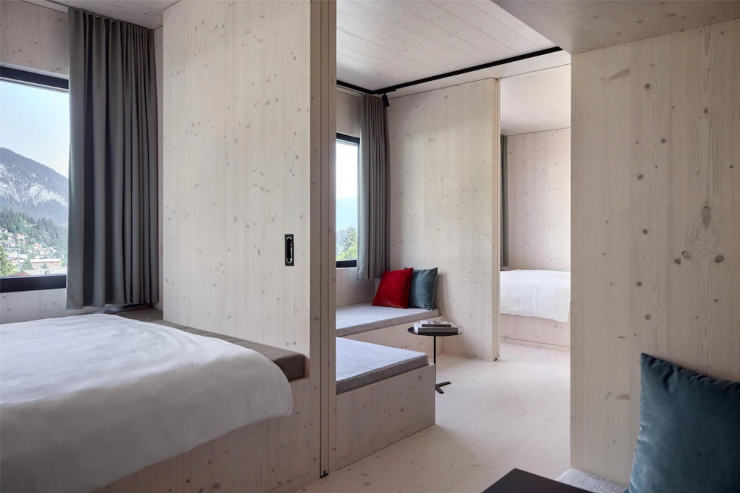 Me and All Hotel Flims, by Hyatt 15/62