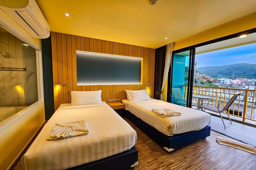 Dome Kata Resort 23/76
