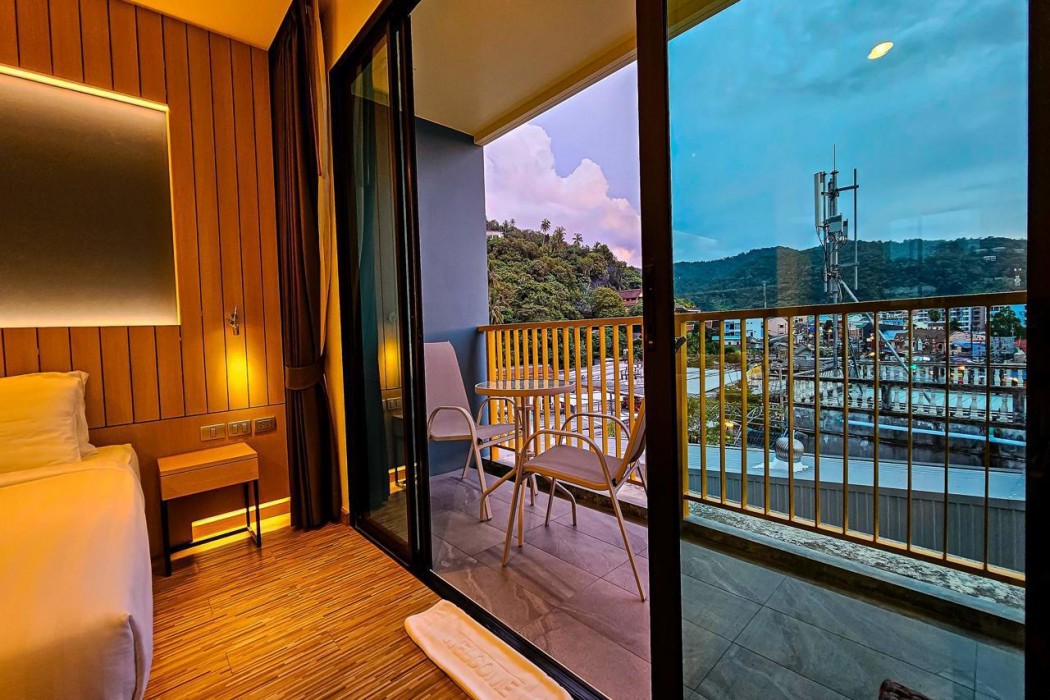 Dome Kata Resort 19/76