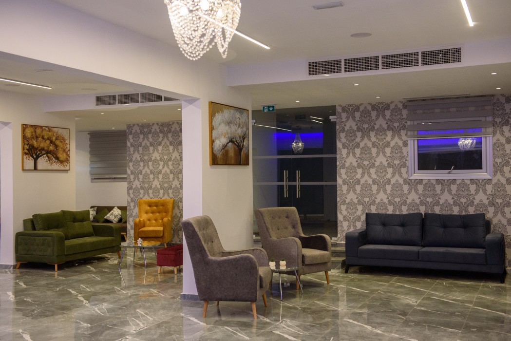 Milea Hotel 25/83