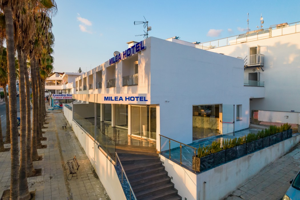 Milea Hotel 6/83