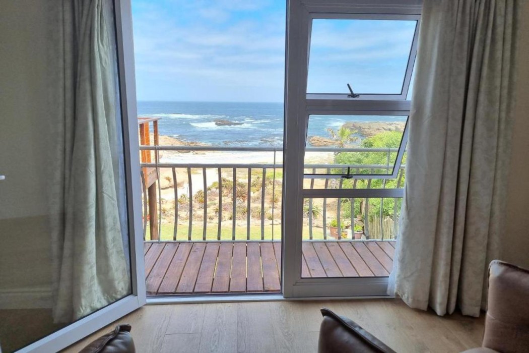 Lambert's Bay Beachfront 19/38