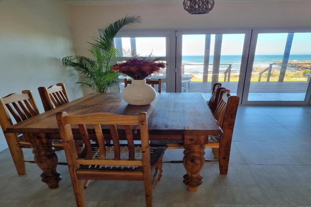 Lambert's Bay Beachfront 18/38