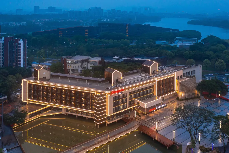 HAMPTON BY HILTON DONGGUAN SONGSHAN LAKE photo2