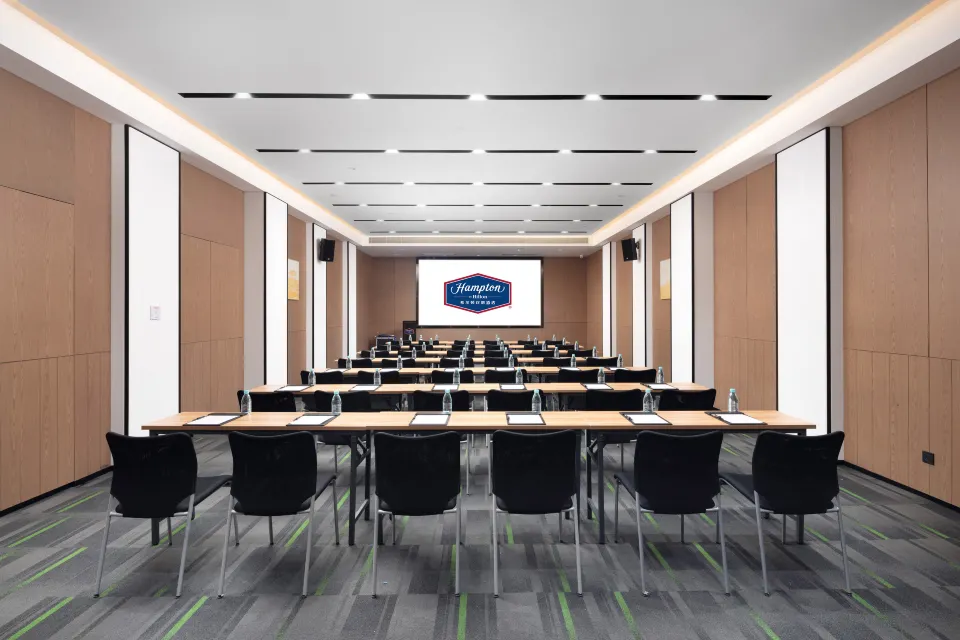 HAMPTON BY HILTON DONGGUAN SONGSHAN LAKE 31/64