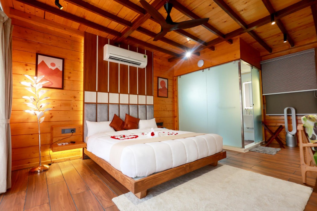 Wooden ECR Sea Resort 10/59