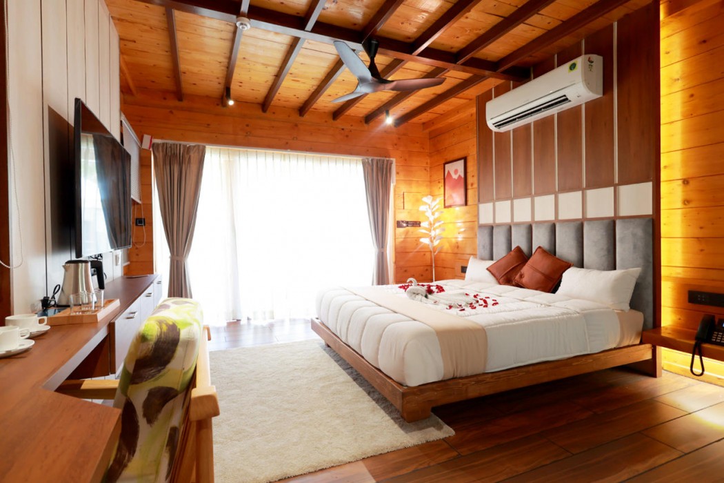 Wooden ECR Sea Resort 14/59