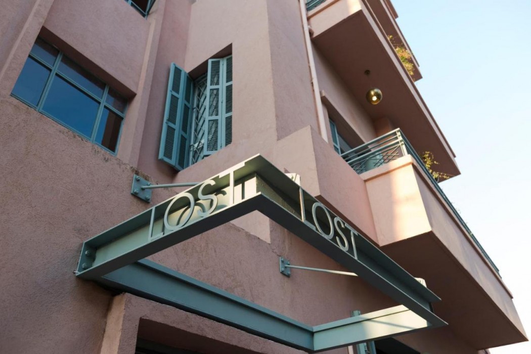 Hotel Lost 1/58