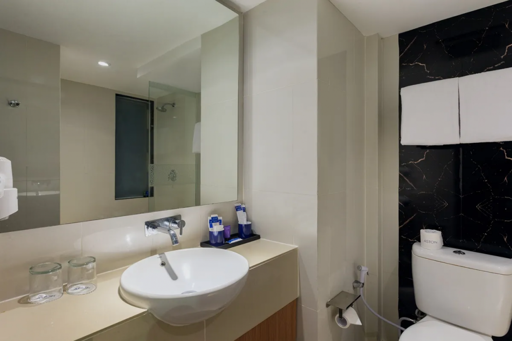 Aston Inn Cilacap 11/49