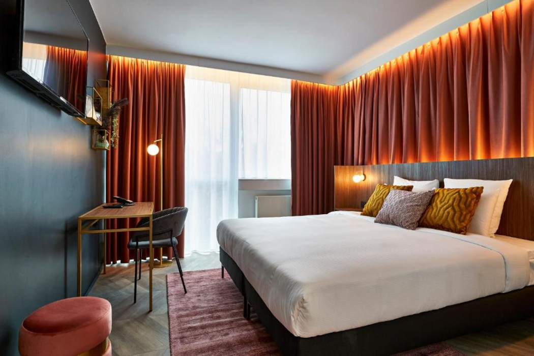 The Scott Hotel 12/58