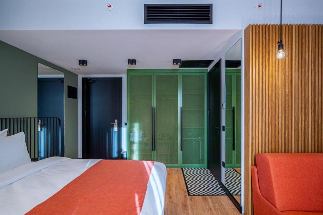 Hotel 21, Tbilisi 13/57
