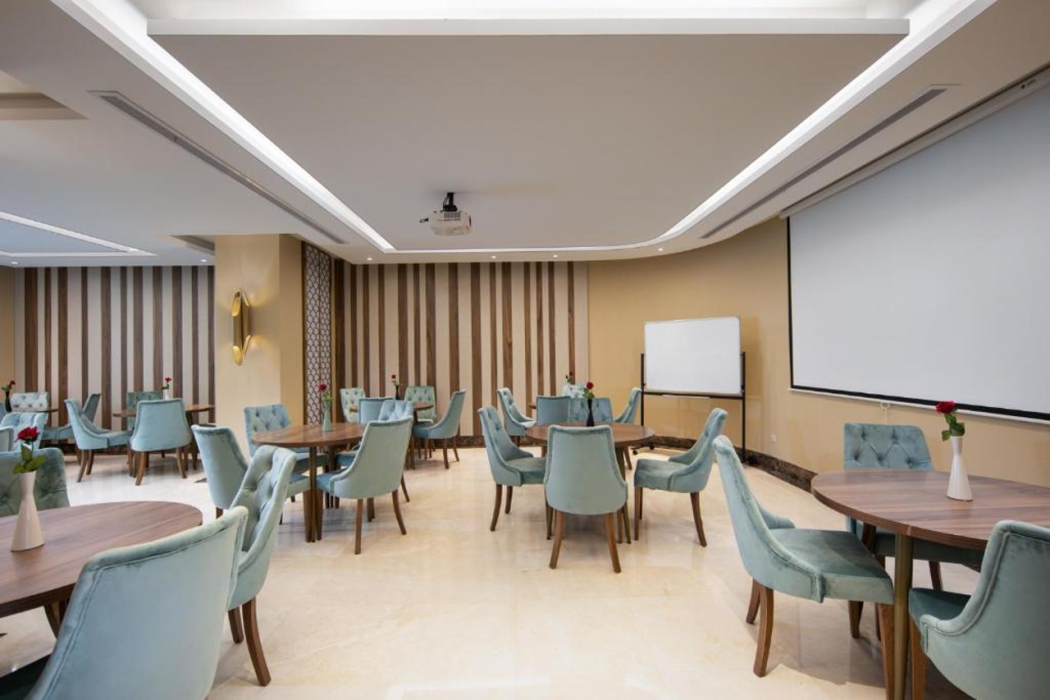 غلاديلاس الفندقية(Gladiolus Hotel) 12/29