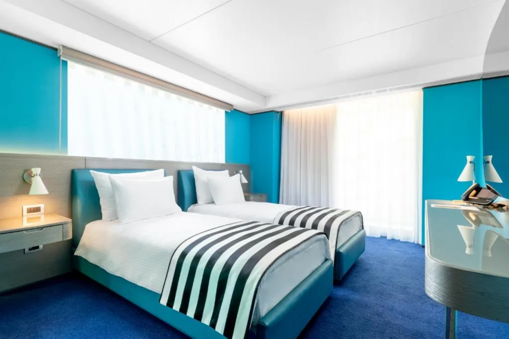 En Hotel Izmir 13/60
