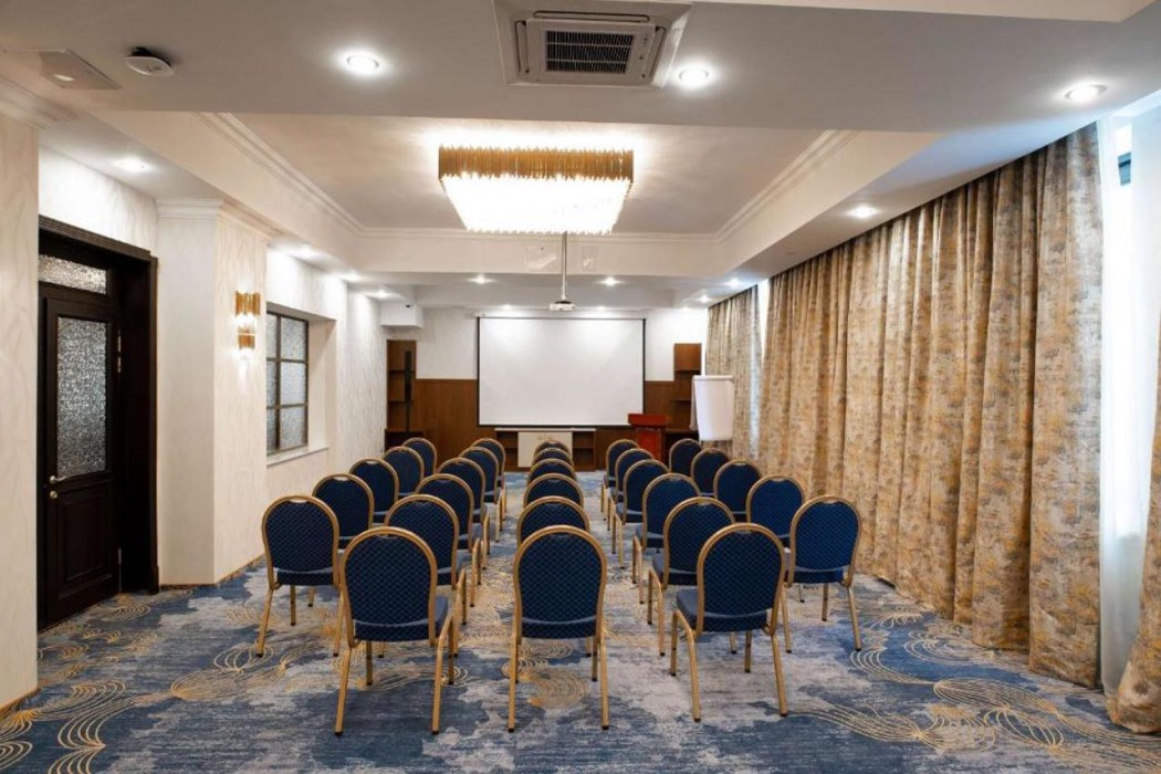 Best Western Plus Oskemen 26/36