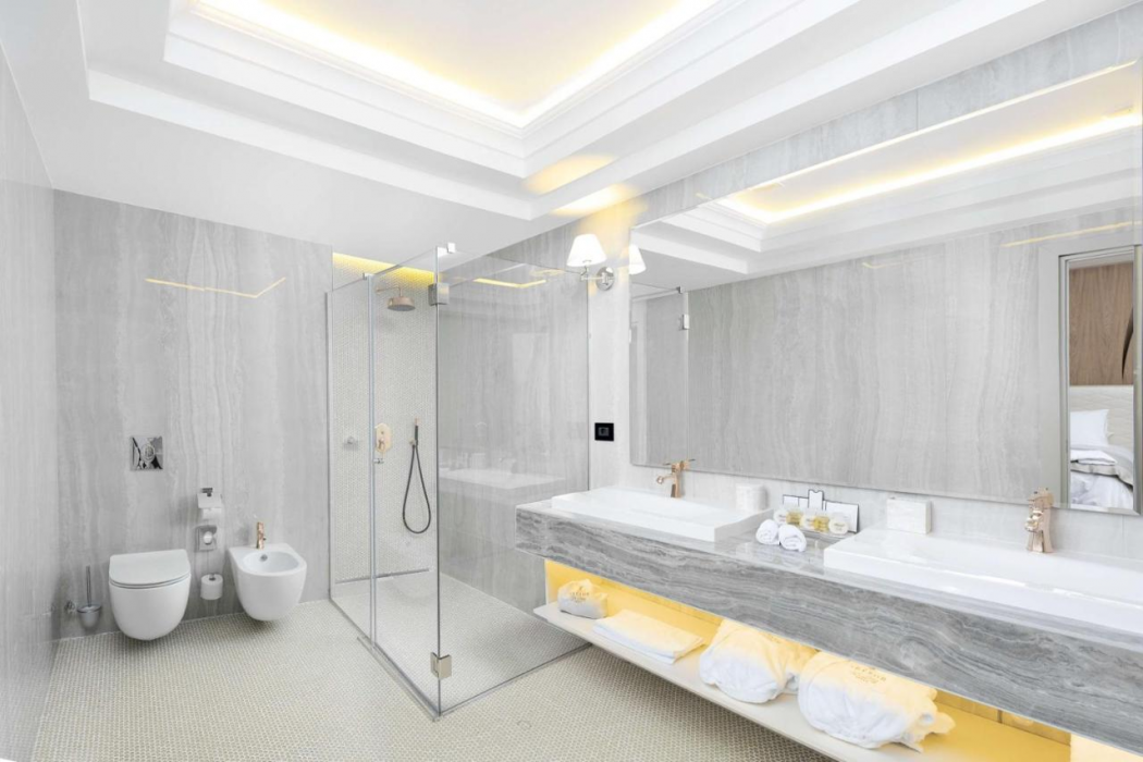 Tresor Le Palais Timisoara, Curio Collection by Hilton 8/61