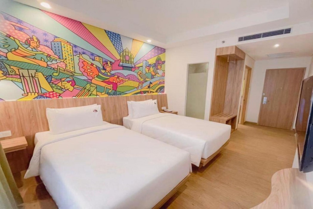 MaxOneHotels at Kota Harapan Indah Bekasi 8/32