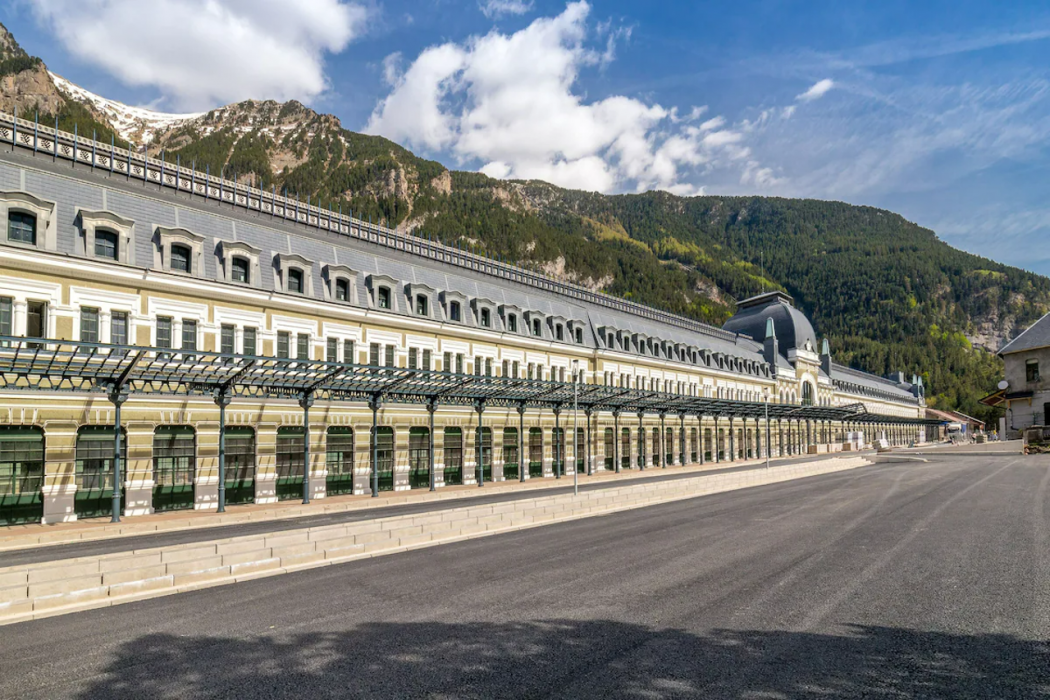 Canfranc Estación, a Royal Hideaway Hotel 1/62
