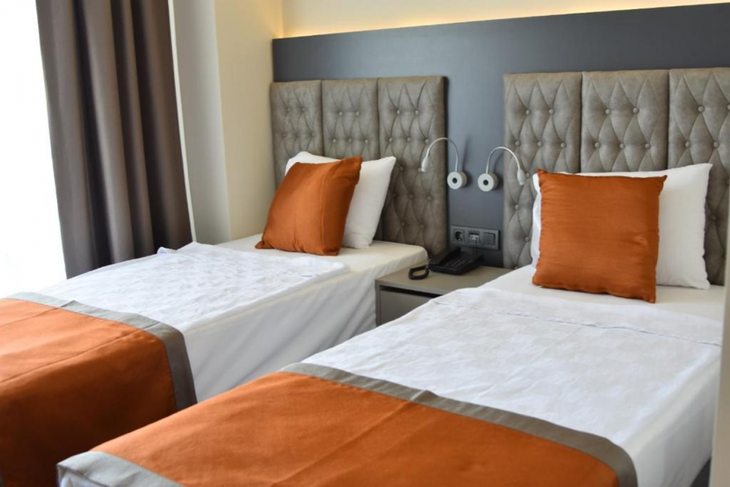 Side Golden Rock Hotel 16 plus Adults Only 8/36