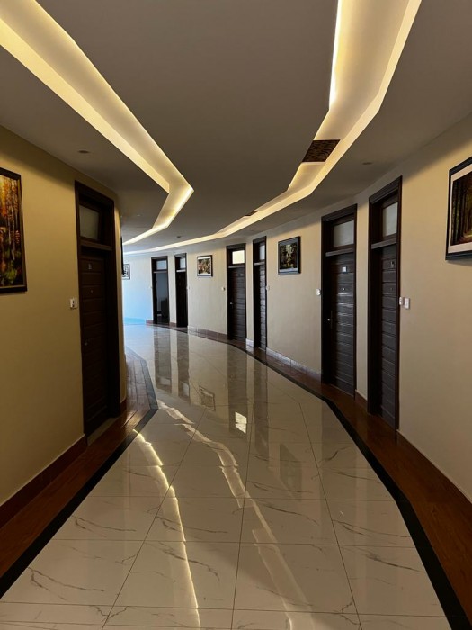 Hotel One Swat 6/43