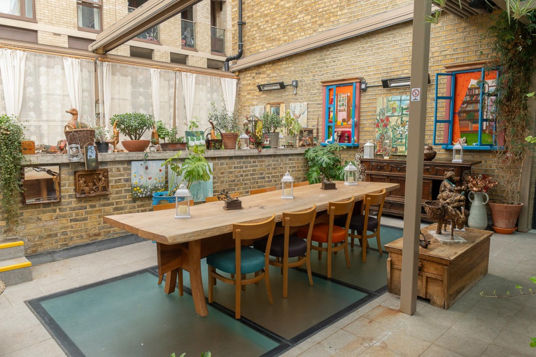 Limehouse Library Hotel 79/107