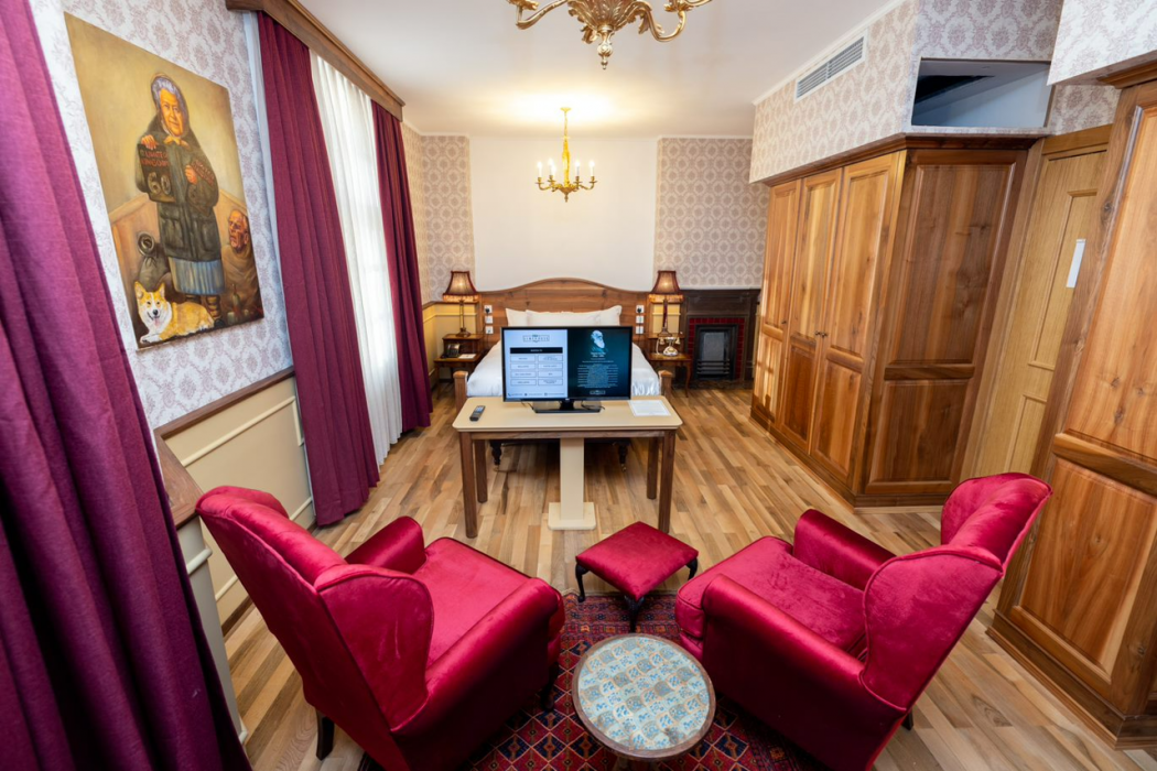Limehouse Library Hotel 30/107
