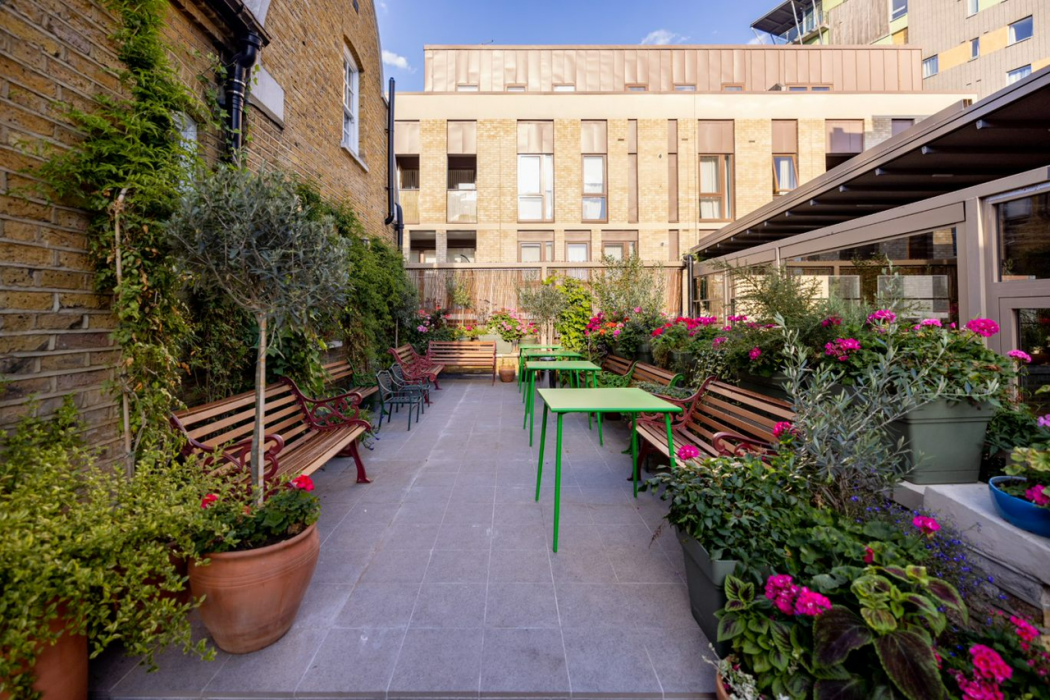 Limehouse Library Hotel 77/107