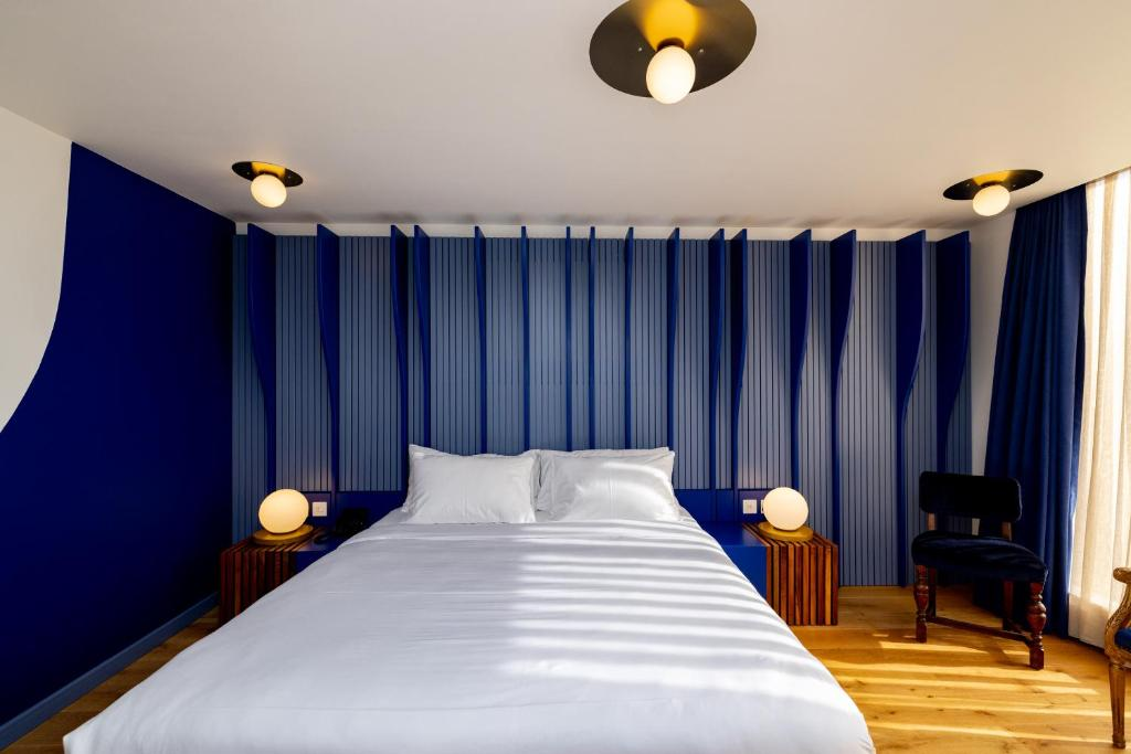 Limehouse Library Hotel 14/107