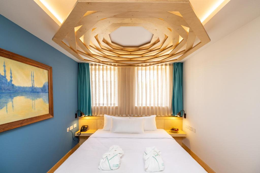 Limehouse Library Hotel 15/107