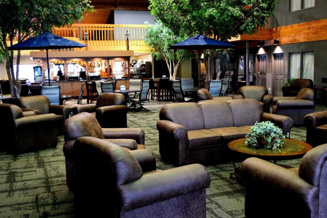 Heartland Inn & Suites, SureStay Collection by Best Western 17/19