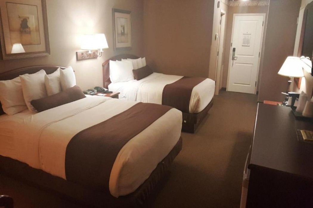 Heartland Inn & Suites, SureStay Collection by Best Western 4/19