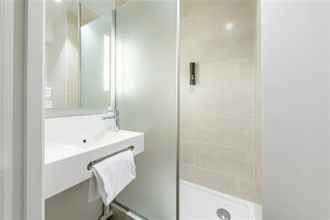 B&B HOTEL Bois d Arcy Saint Quentin en Yvelines 21/46