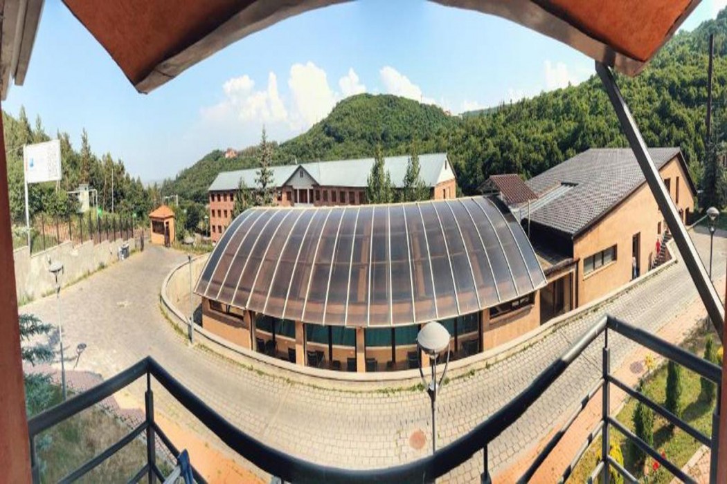 Teghenis Holiday Home in TSAGHKADZOR