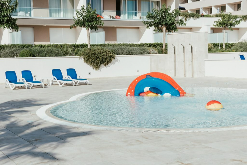 Romana Beach Resort 32/66