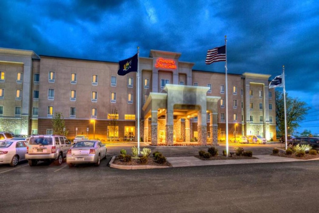 Hampton Inn & Suites Rochester Downtown 2/40