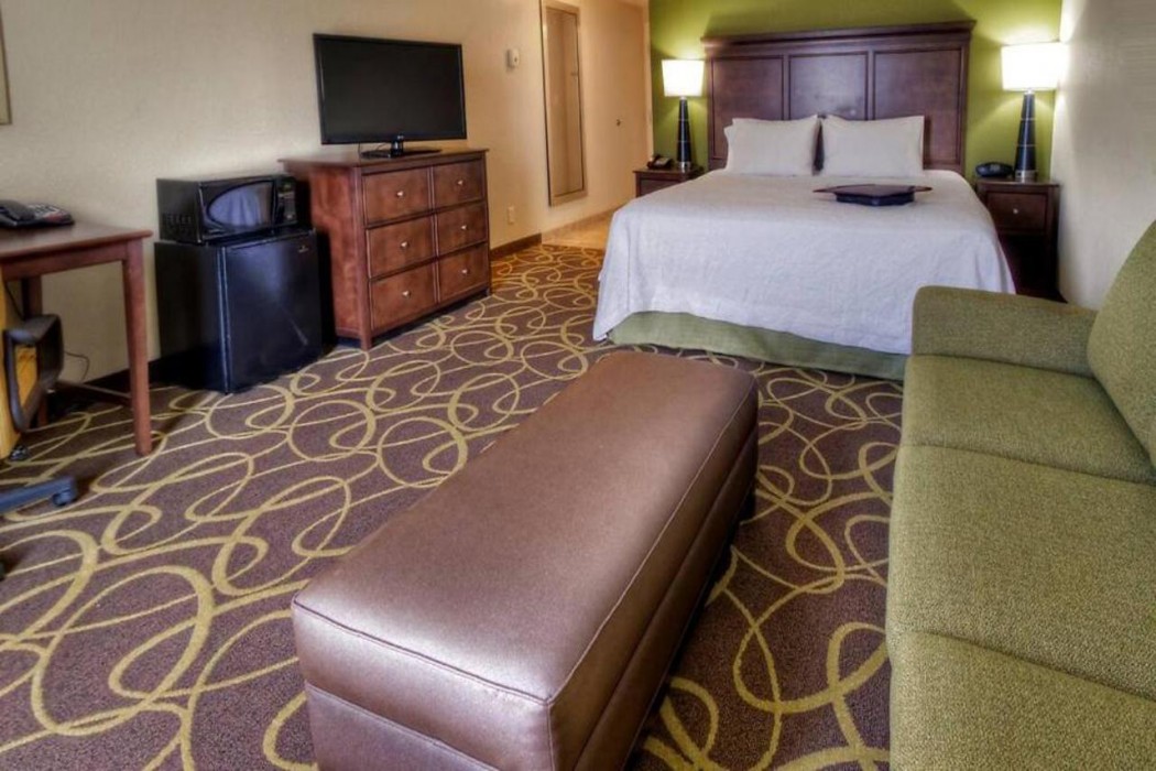 Hampton Inn & Suites Rochester Downtown 10/40