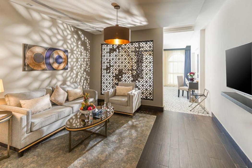 العنوان رزيدنس(Aleunwan Serviced Apartments) 13/53