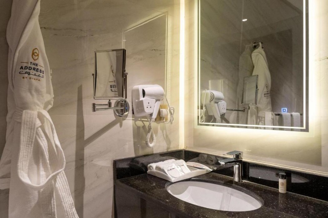 العنوان رزيدنس(Aleunwan Serviced Apartments) 10/53