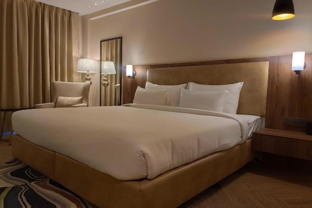 Udman Gurgaon by Ferns N Petals 8/22