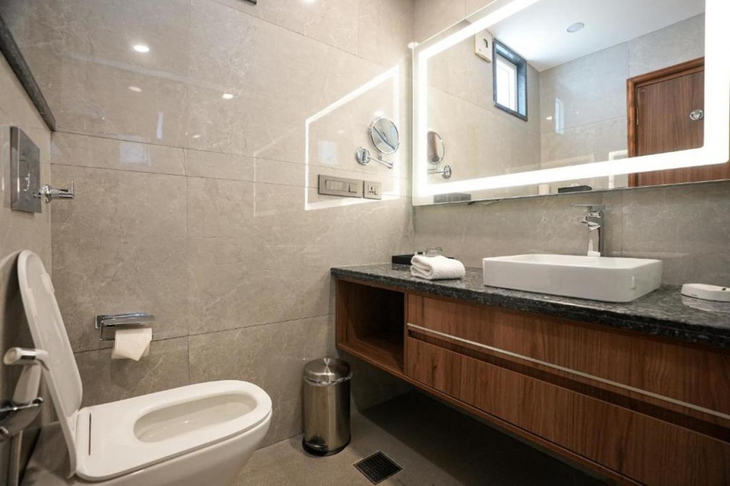 Udman Gurgaon by Ferns N Petals 13/22