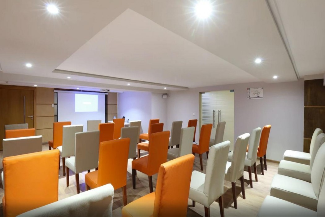 Silver Suites Hotel & Spa 32/63