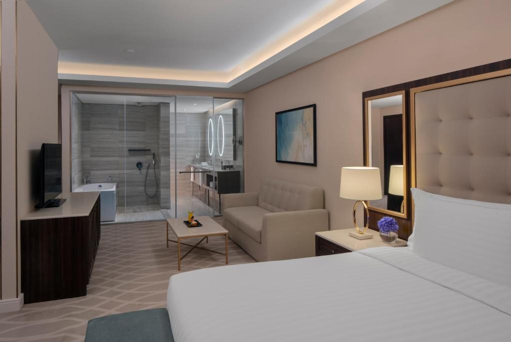 Dusit Hotel And Suites 5/64