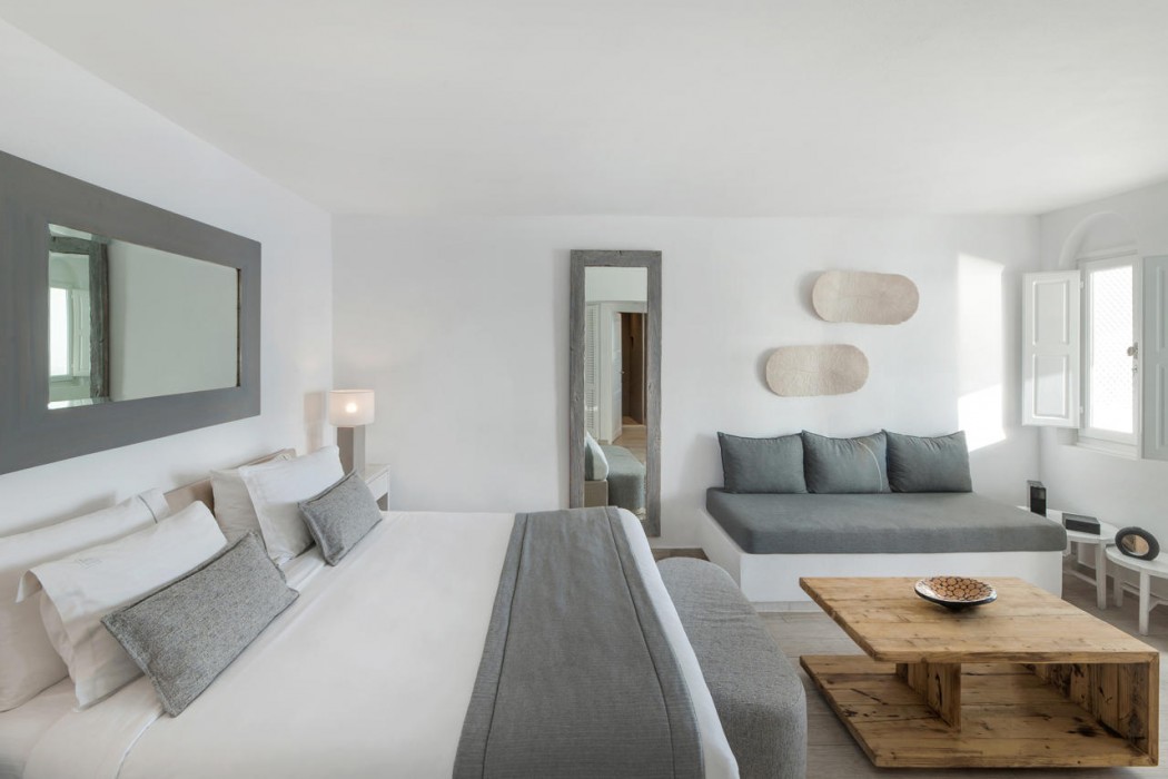 Aqua Luxury Suites 24/76