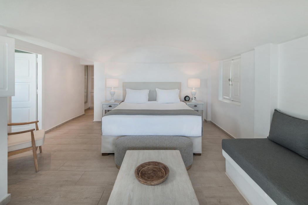 Aqua Luxury Suites 28/76