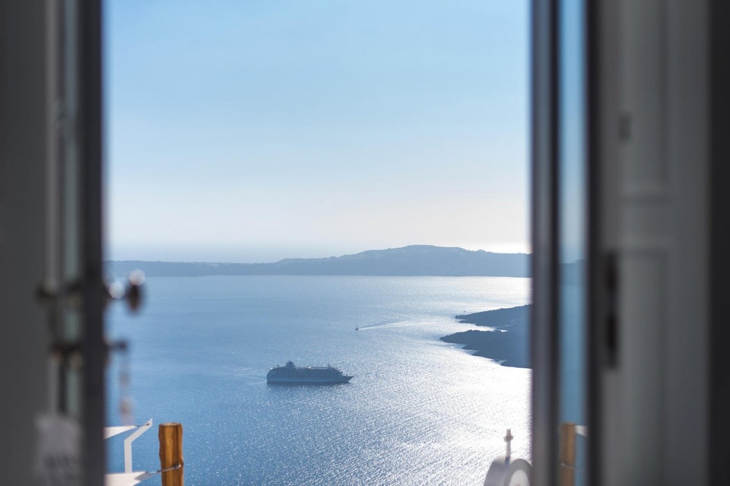Aqua Luxury Suites 16/76