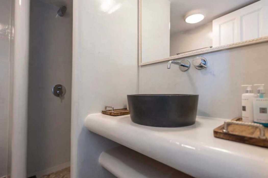 Aqua Luxury Suites 6/76