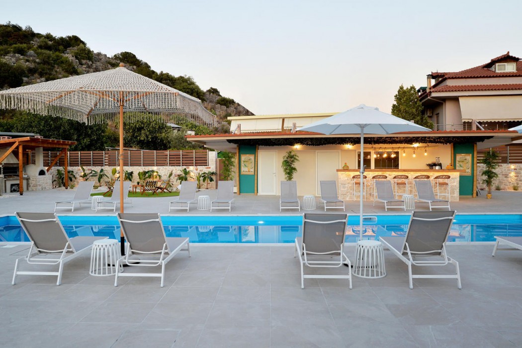 ID Holiday Living 41/72