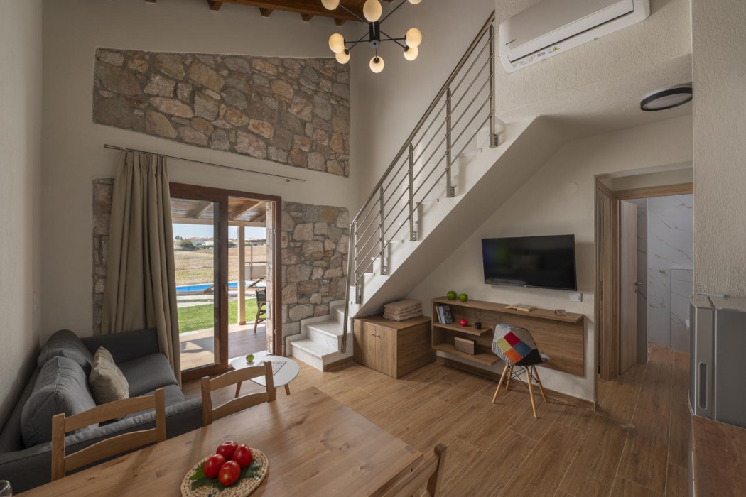 Esperanza Villas 4/23