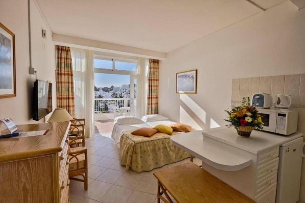 Monicca Collection Suites and Residences 26/74