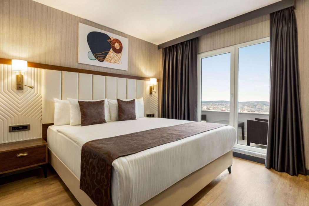 Operla Airport Hotels, Trademark Collection by Wyndham 23/62